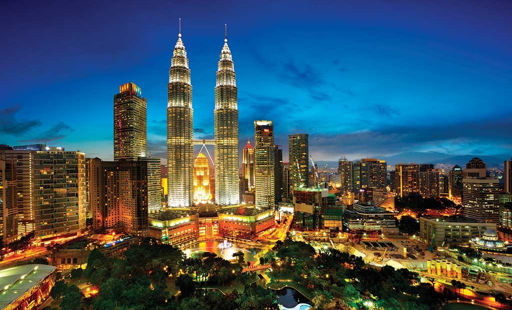 Kuala-Lumpur-Skyline-by-Patrick-Foto